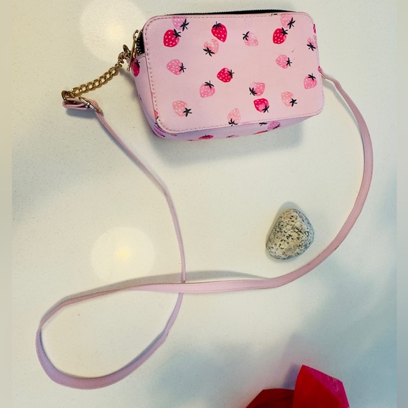 Cute Pink Crossbody Bag / Small Purse – New - Picture 6 of 6